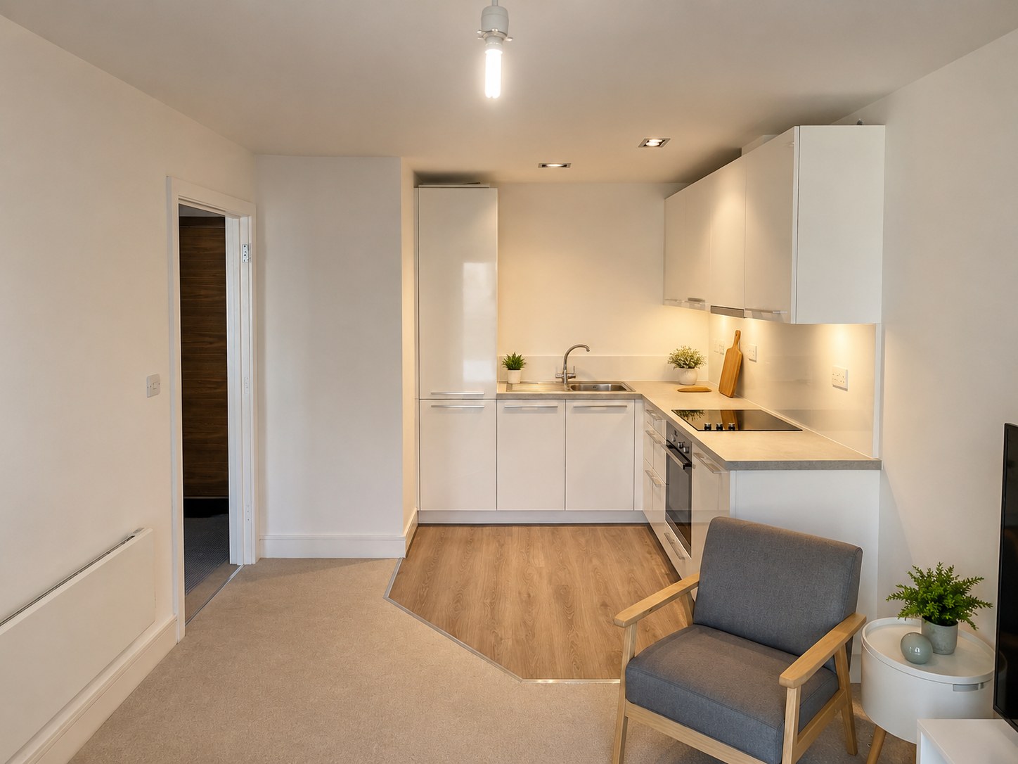 1-bed apartment, Le Capelain House, photograph 3